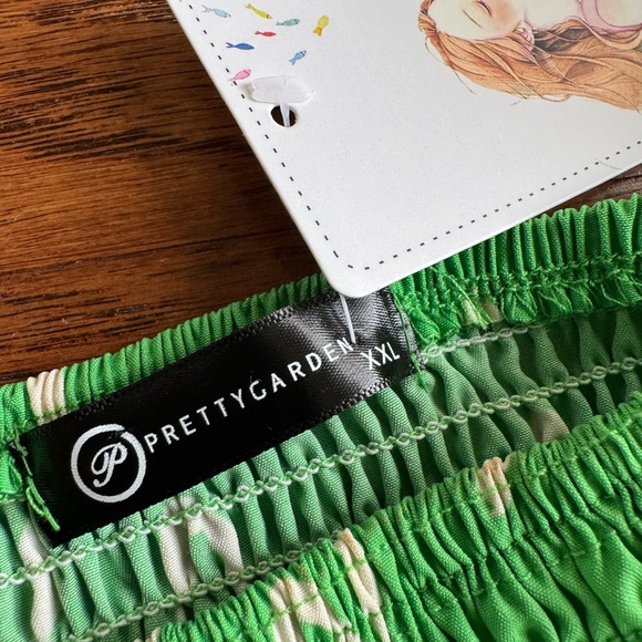 Pretty Garden Green Abstract‎ Print Maxi Dress - Picture 5 of 9